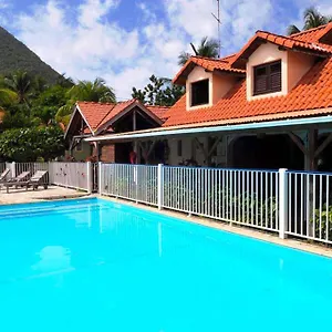 lanse-bleue.comcaribbean.com/